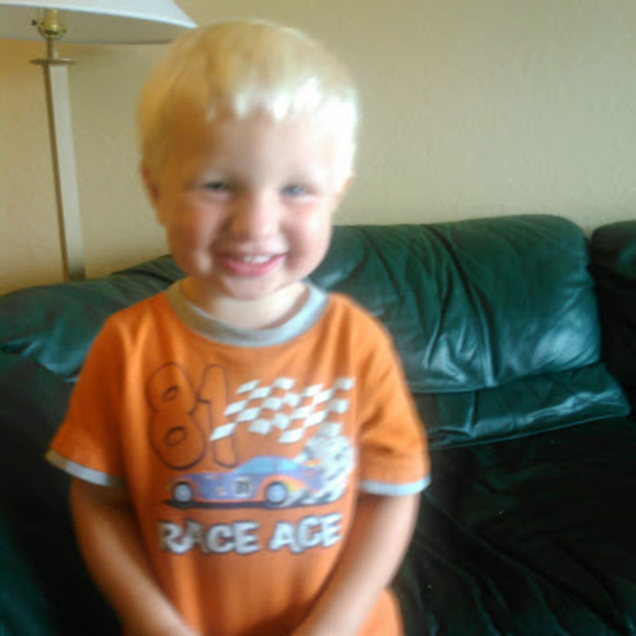 Meet your Posher, Sarah - Picture 1 of 1